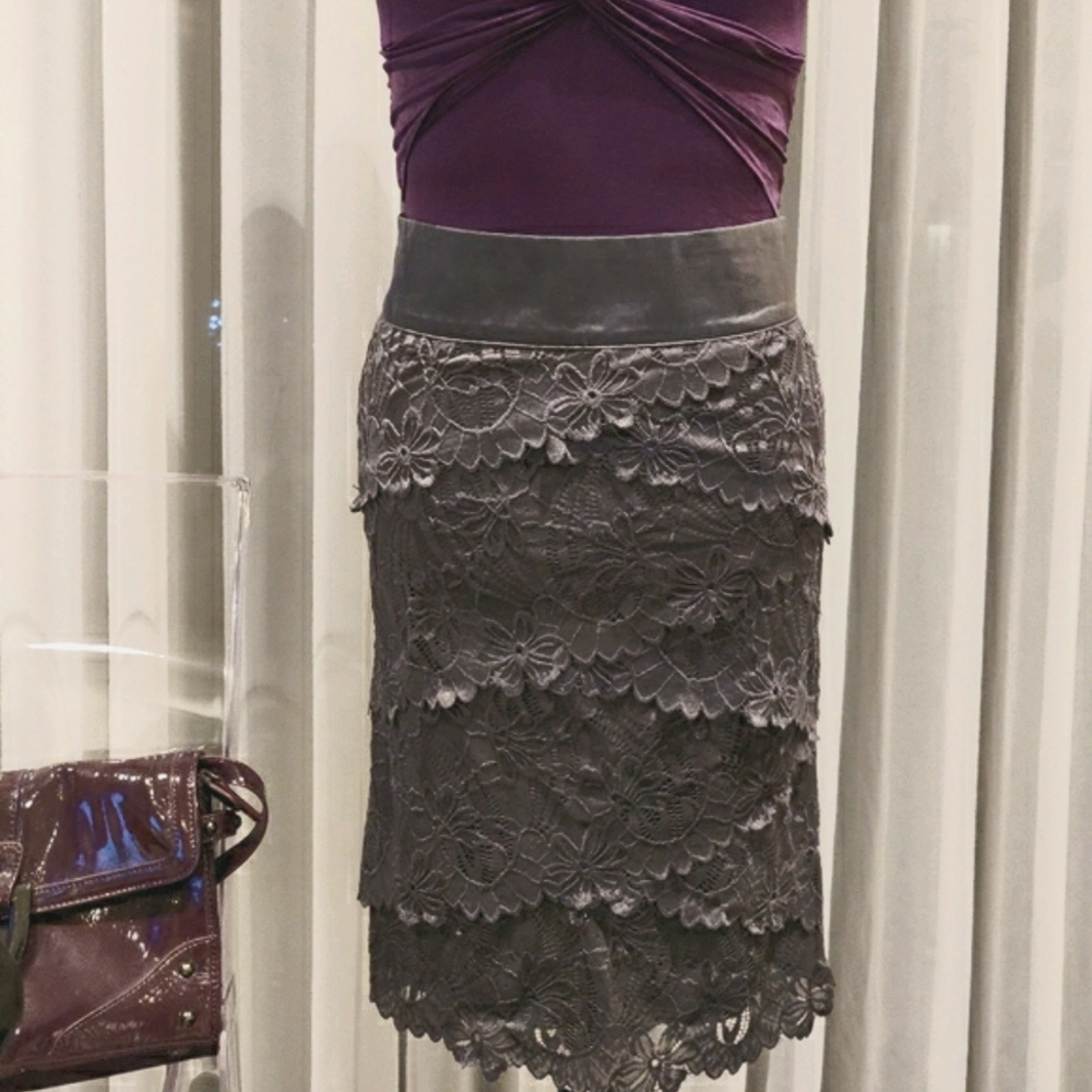 Lace pencil skirt